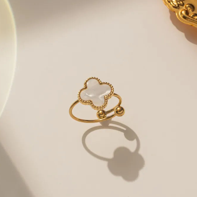 white clover - ring
